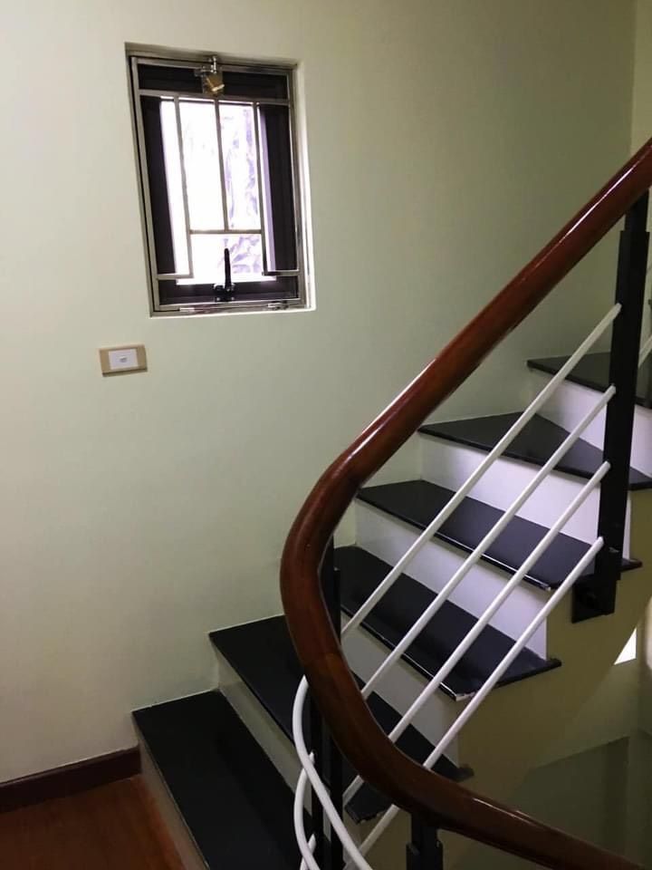 TRUNG TÂM CẦU GIẤY - 10M RA Ô TÔ - NHÀ ĐẸP Ở LUÔN. Ngõ 260 CẦU GIẤY: 38.2m- 5 tầng-mt 4.2m- 5.6 tỷ