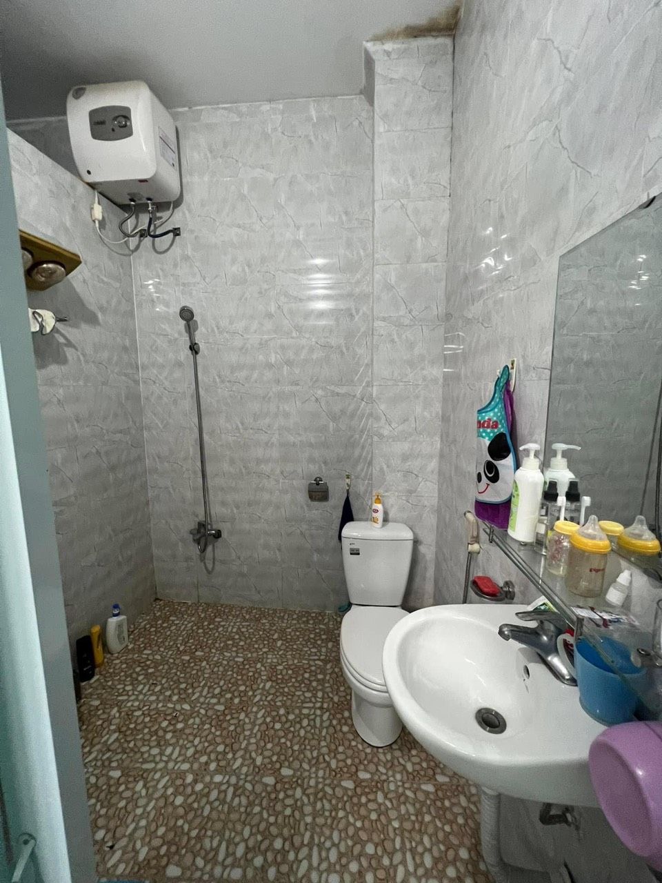 Cần bán nhà Ngõ 2.x CỰ LỘC: 57m- 3 tầng-mt 4m- 5.45 tỷ- Thanh Xuân.