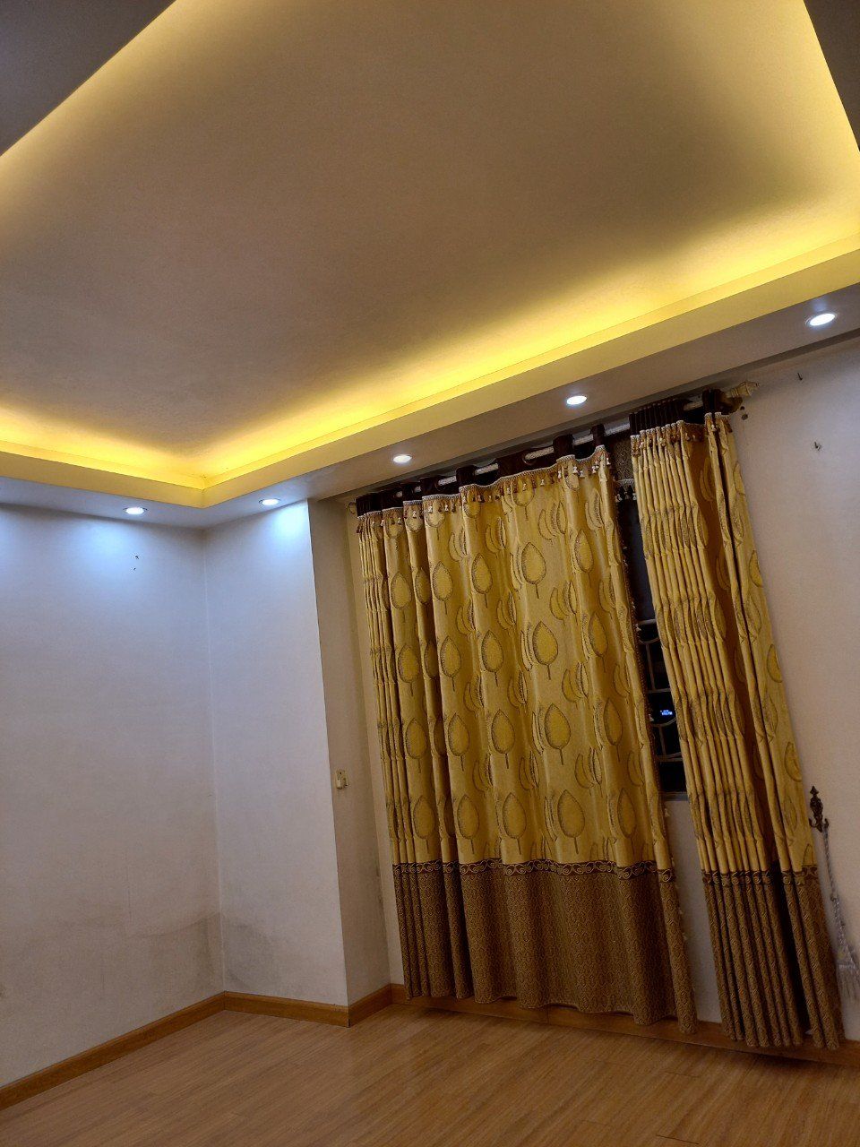 CC xala 56m căn góc tầng trung thoáng mát, sđcc, nội thất đẹp long lanh giá chi 1.2x tỷ