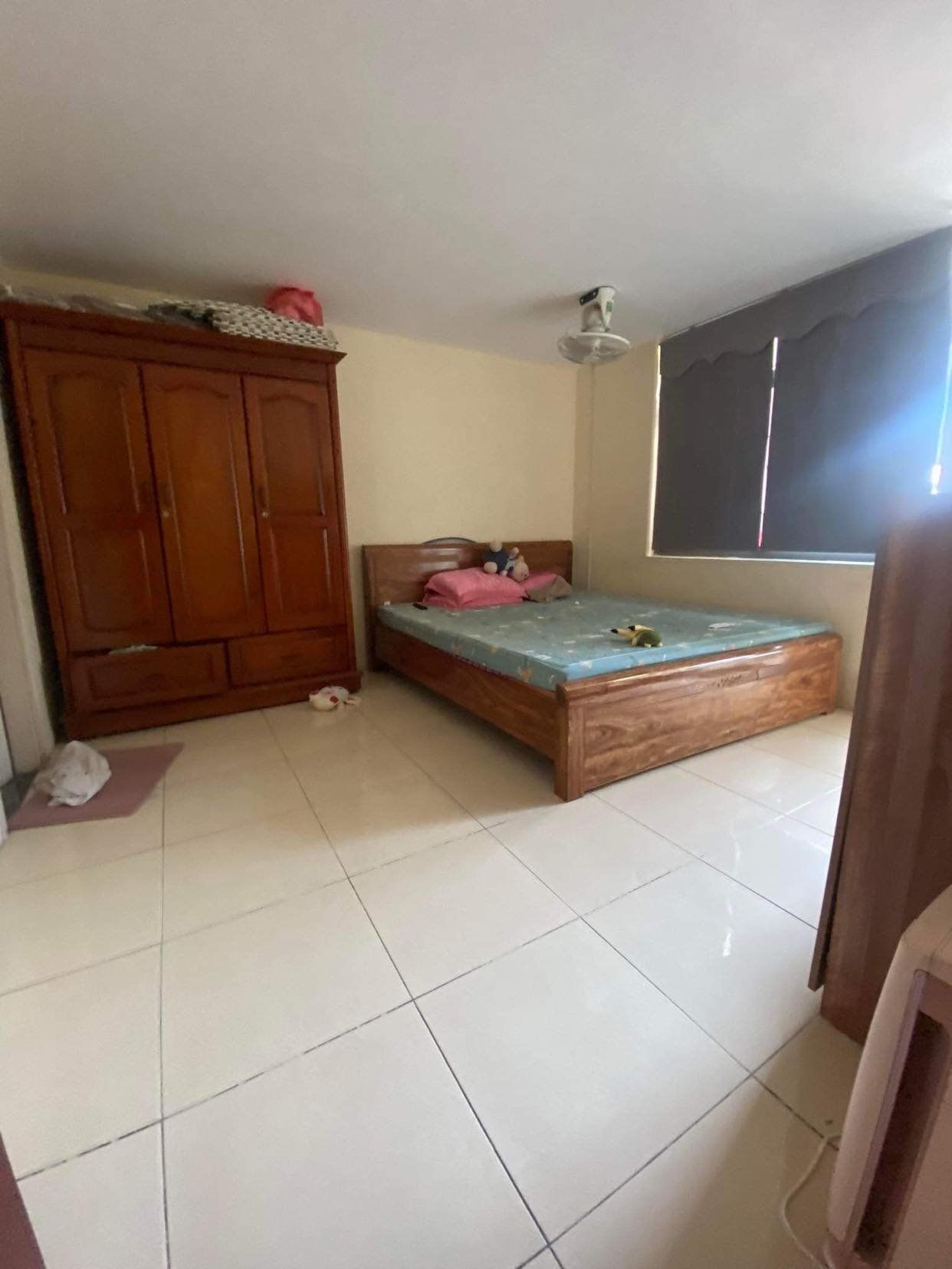 Cần chuyển nhượng CC Tòa A Sông nhuệ 98m 2 phòng ngủ 2 Wc một phòng khách, 2 ban công giá 2.0x tỷ