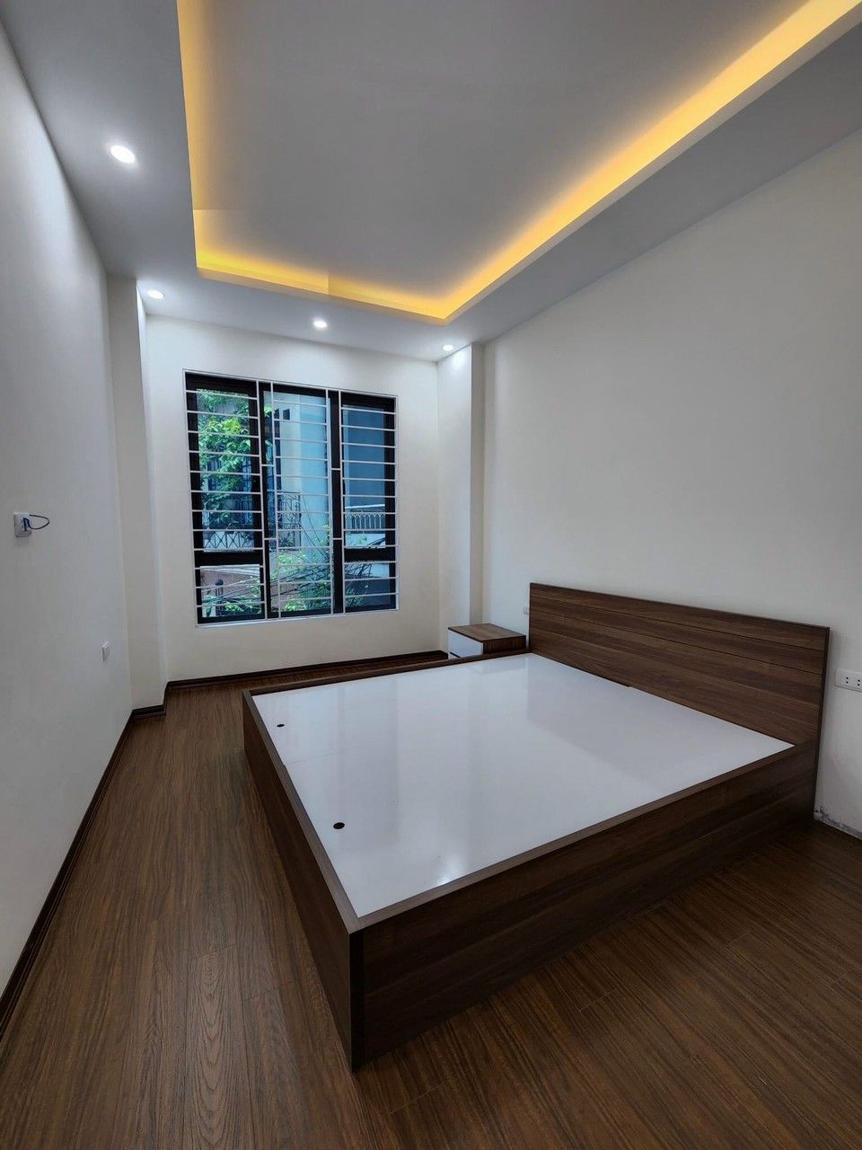 Nhà đẹp - Khương Trung - Thanh Xuân - Hà Nội Diện tích: 48m2, nhà xây 5 tầng mới Koong