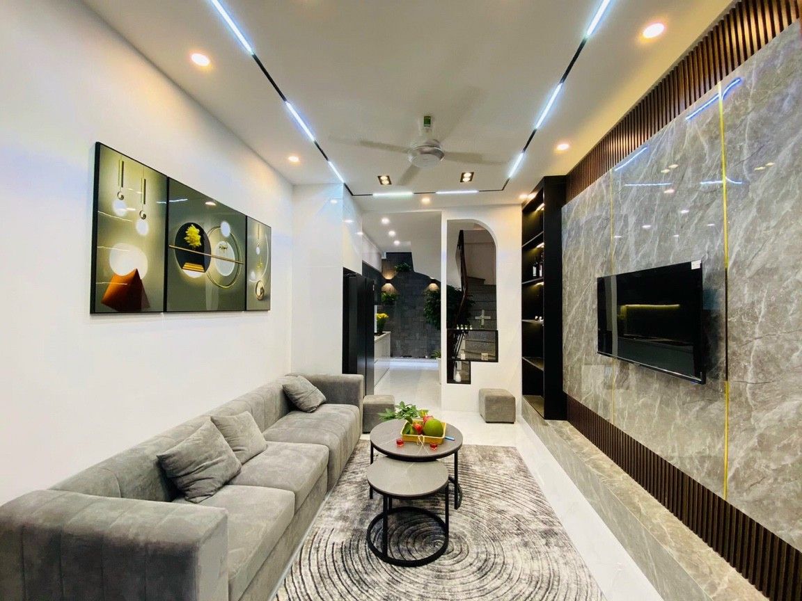 Nhà siêu đẹp, phố Hoàng Đạo Thành - Kim Giang - Thanh Xuân - Hà Nội Diện tích: 33m2, nhà xây 6 tầng