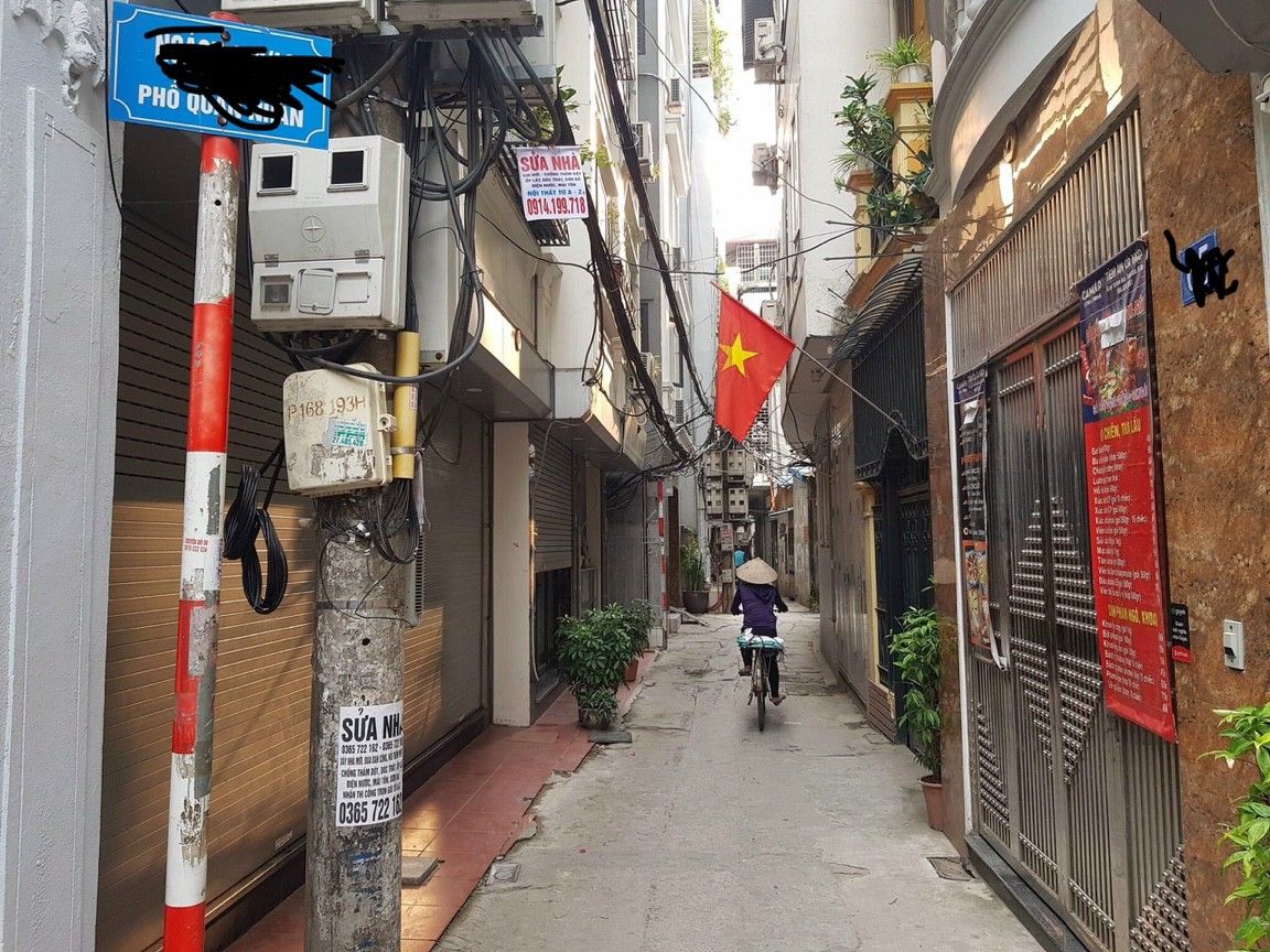Nhà đẹp phố Quan Nhân, diện tích: 36m2, nhà 4 tầng, mặt tiền: 4,5 m; Ngõ xe Ba gác chạy vù vù.