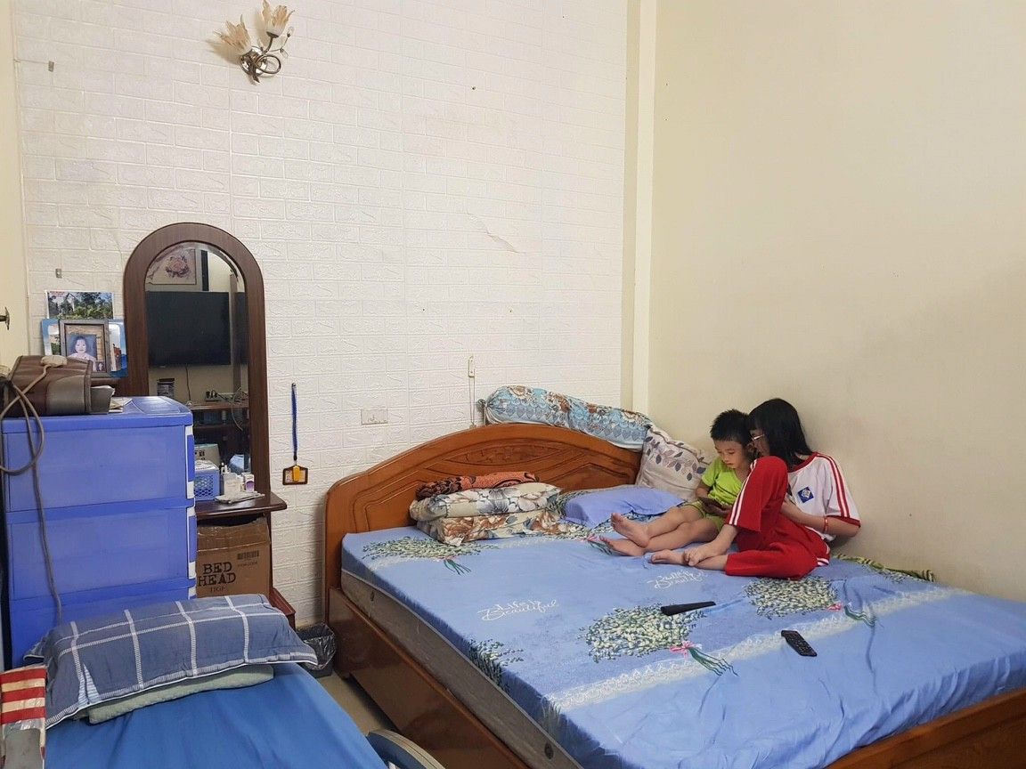 Nhà đẹp phố Quan Nhân, diện tích: 36m2, nhà 4 tầng, mặt tiền: 4,5 m; Ngõ xe Ba gác chạy vù vù.