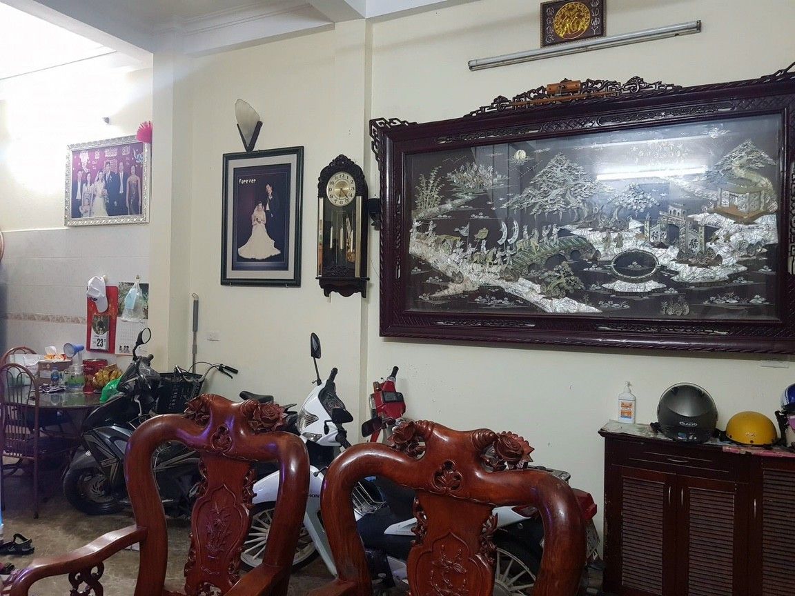 Nhà đẹp phố Quan Nhân, diện tích: 36m2, nhà 4 tầng, mặt tiền: 4,5 m; Ngõ xe Ba gác chạy vù vù.