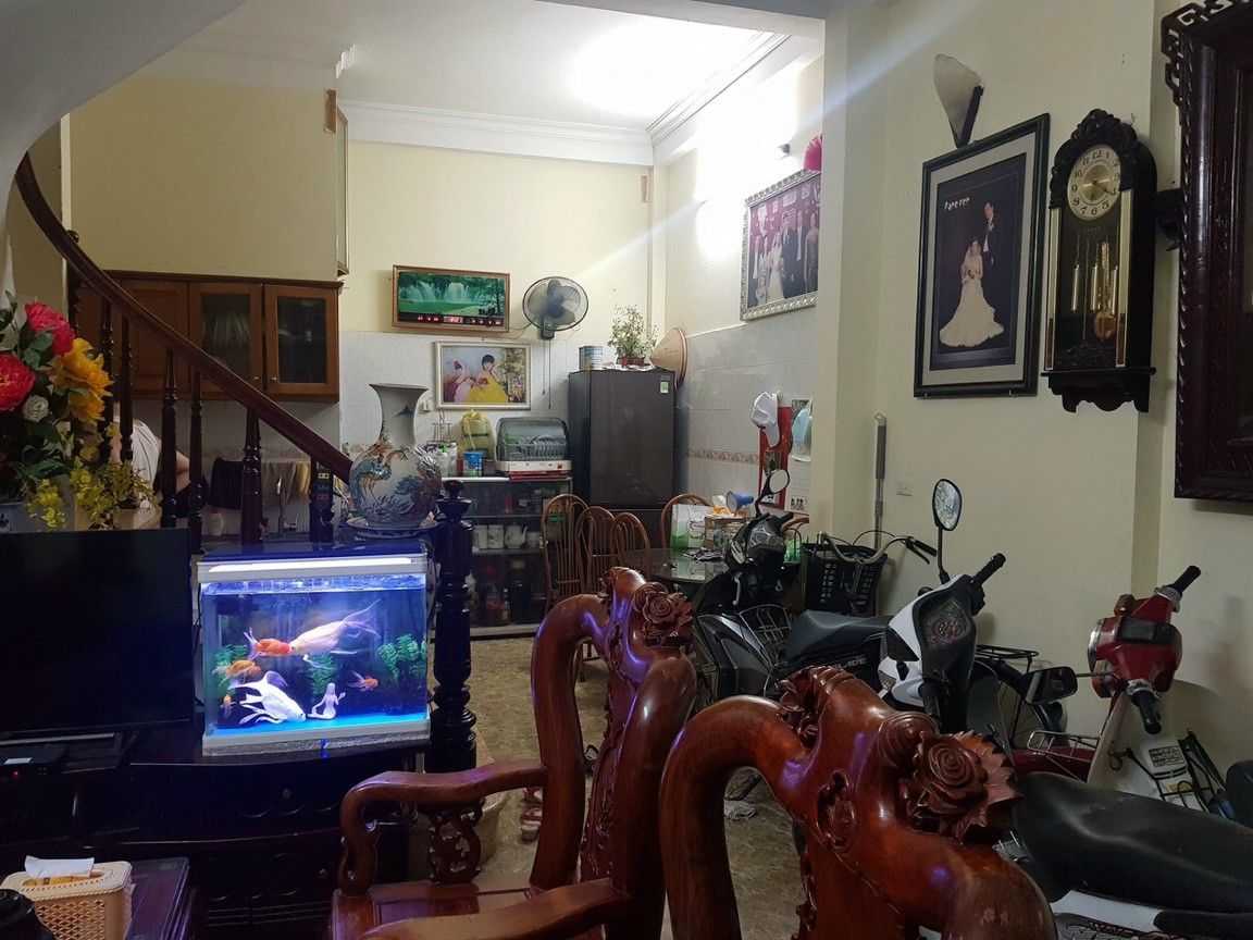 Nhà đẹp phố Quan Nhân, diện tích: 36m2, nhà 4 tầng, mặt tiền: 4,5 m; Ngõ xe Ba gác chạy vù vù.