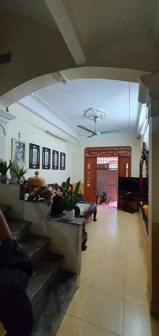 Hàng hiếm đường Kim Giang quận Hoàng Mai Diện tích: 44m2, mặt tiền: 3m. Nhà 3 tầng, 3 ngủ , 2 vs