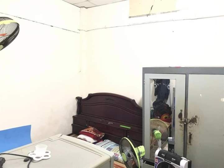 BỐ MẸ CHUYỂN VỀ QUÊ SINH SỐNG NÊN CẦN BÁN GẤP CĂN NHÀ CẤP 4 NHƯ HÌNH TẠI BÌNH CHÁNH TPHCM