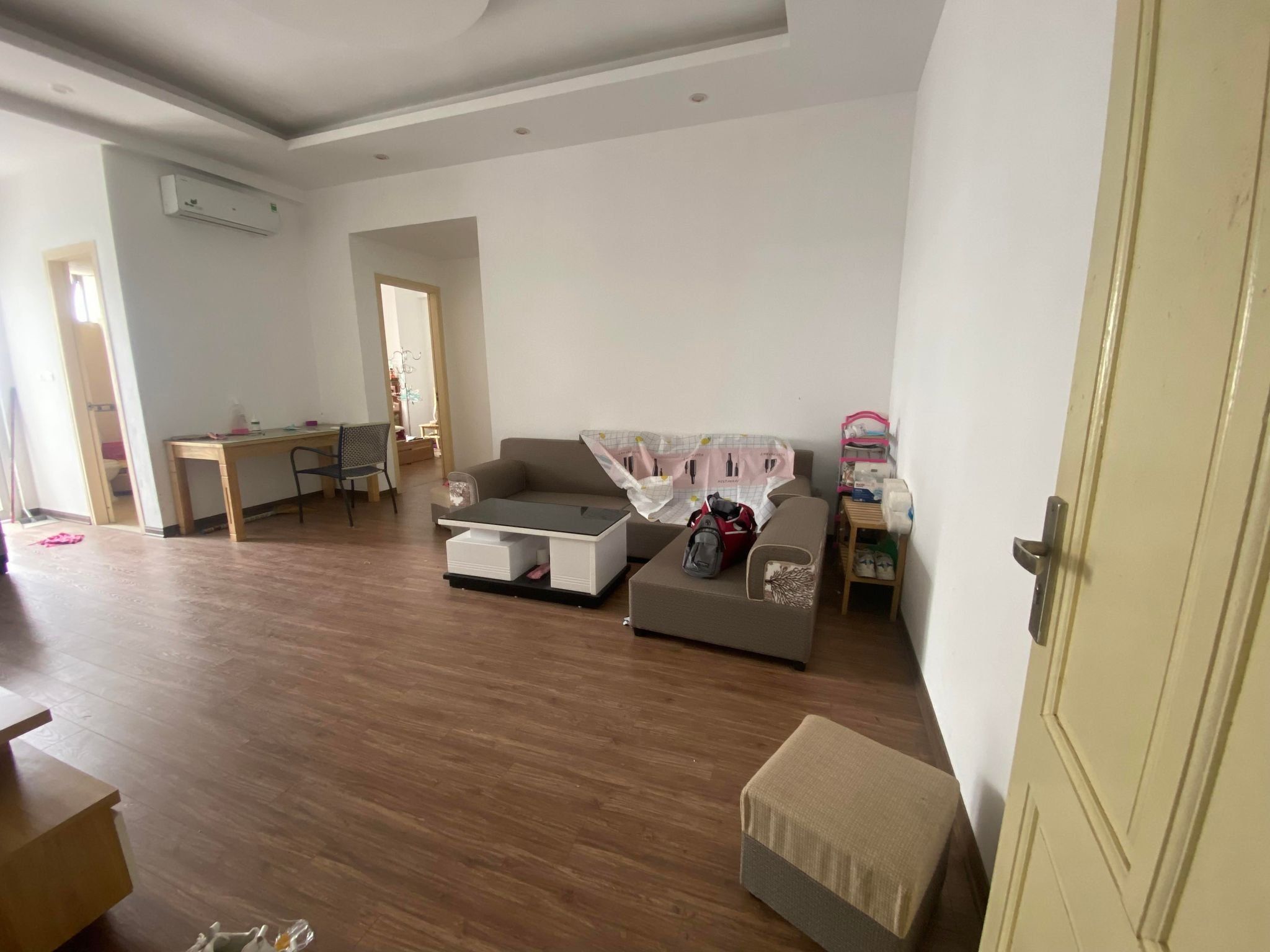 Bán căn góc CC Ct4 xala 68m 2ngủ 2vs sđcc giá 1.8 tỷ