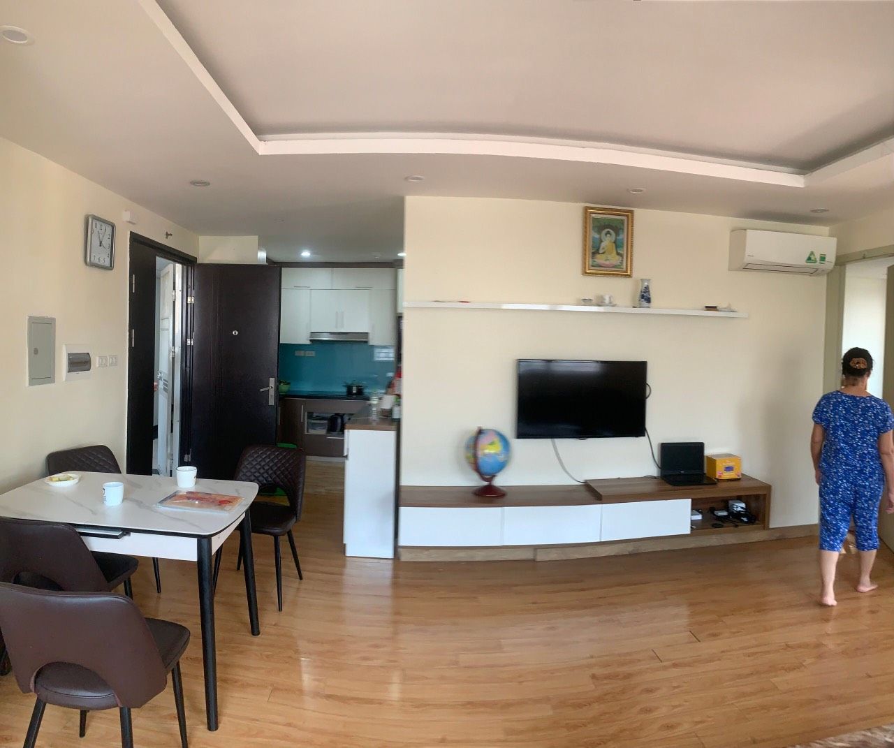 CHCC VINAPHARM- 60B NGUYỄN HUY TƯỞNG Tầng trung.09 Giá: 2.95 tỷ Nội thất: Bàn giao cơ bản