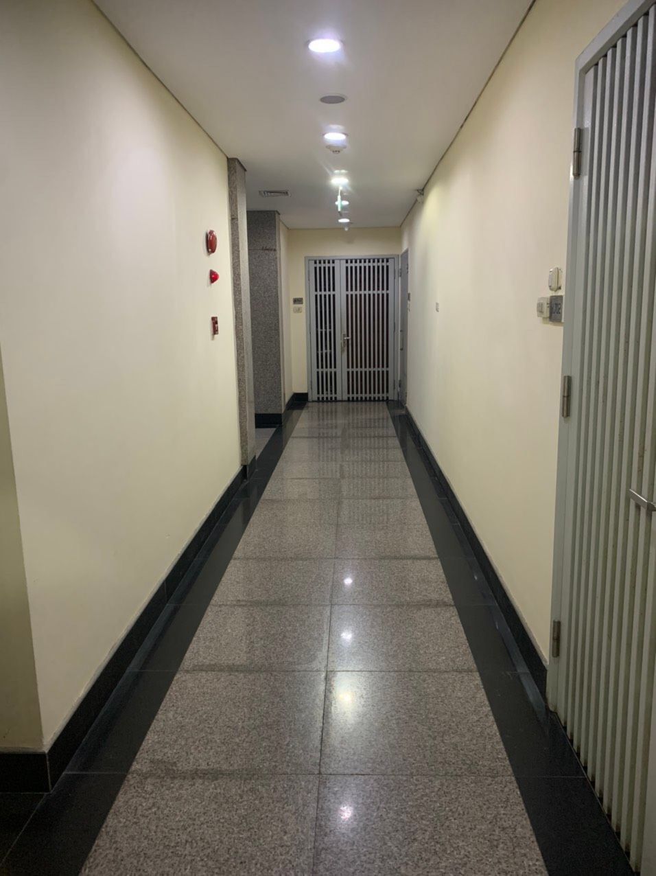 CHCC Tháp B.tầng thấp.01-Chung cư 173 Xuân Thủy, Cầu Giấy.Dt: 91m2/ 2 phòng ngủ/2 wc/pk/bếp