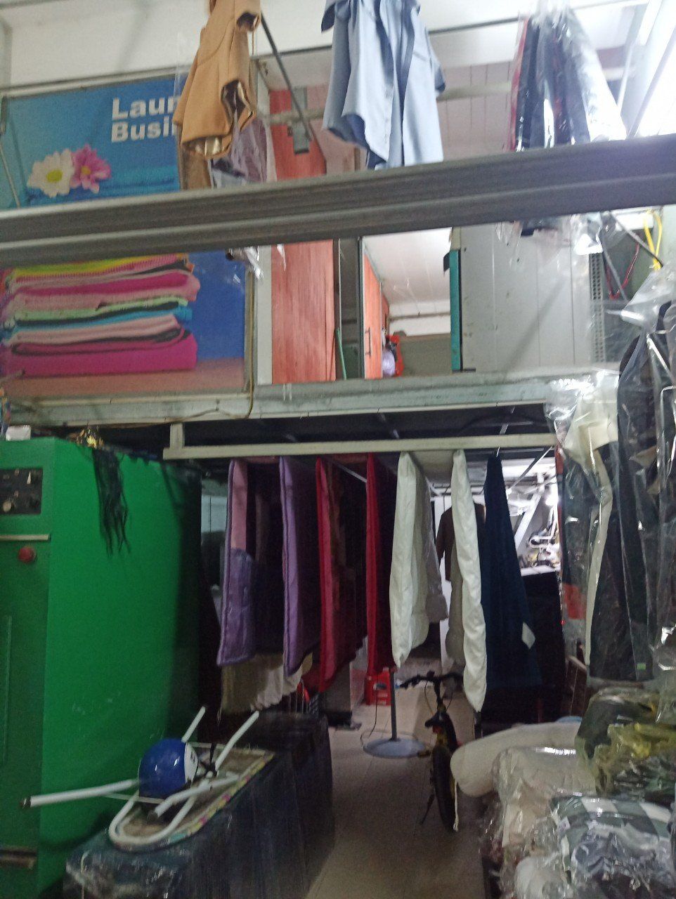 Bán kiot xala mặt tiền 4m, 35m sàn + 20m gác xép đường phía trước rộng đi lại tấp lập