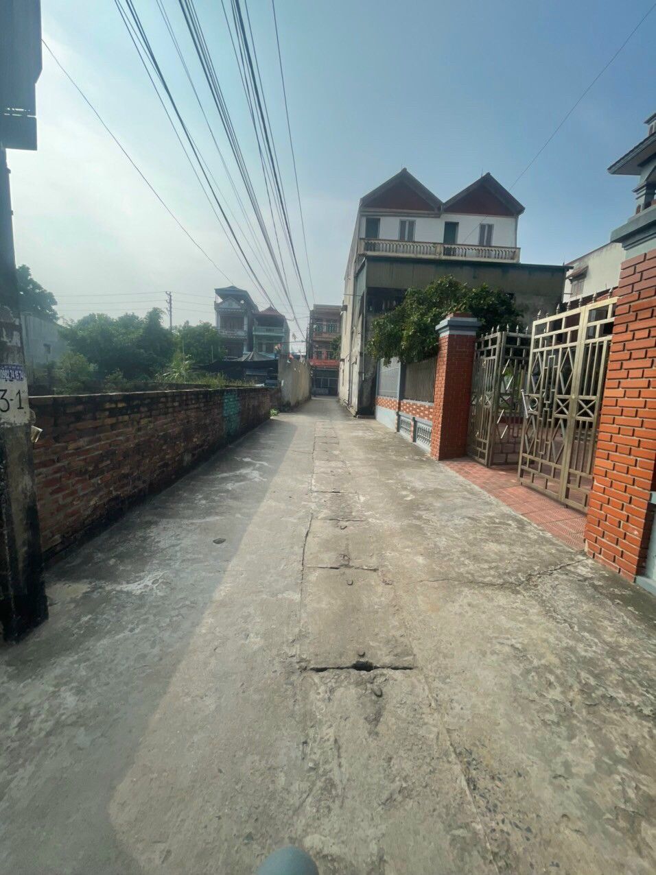Khoảng tiền 2tỷ làm gì có lô nào đẹp hơn lô này Đường 4m thông thoáng tương lai quy hoạch rộng 8m