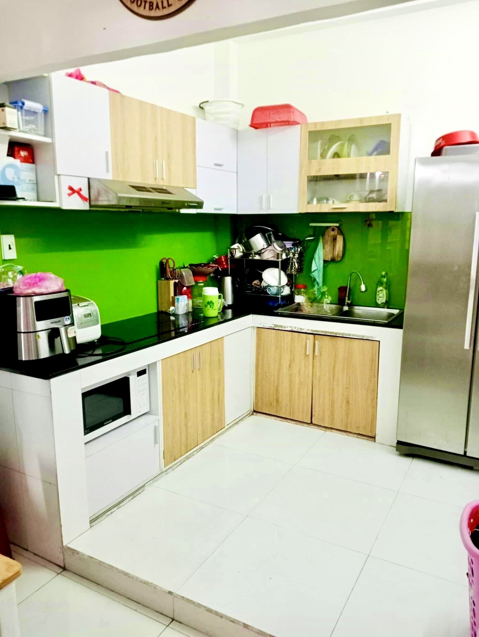 Bán nhà Hồ Đắc Di Tân Phú ,HXH 41m2 gần BigC SHR -5tỷ nhỉnh . LH 0932030061
