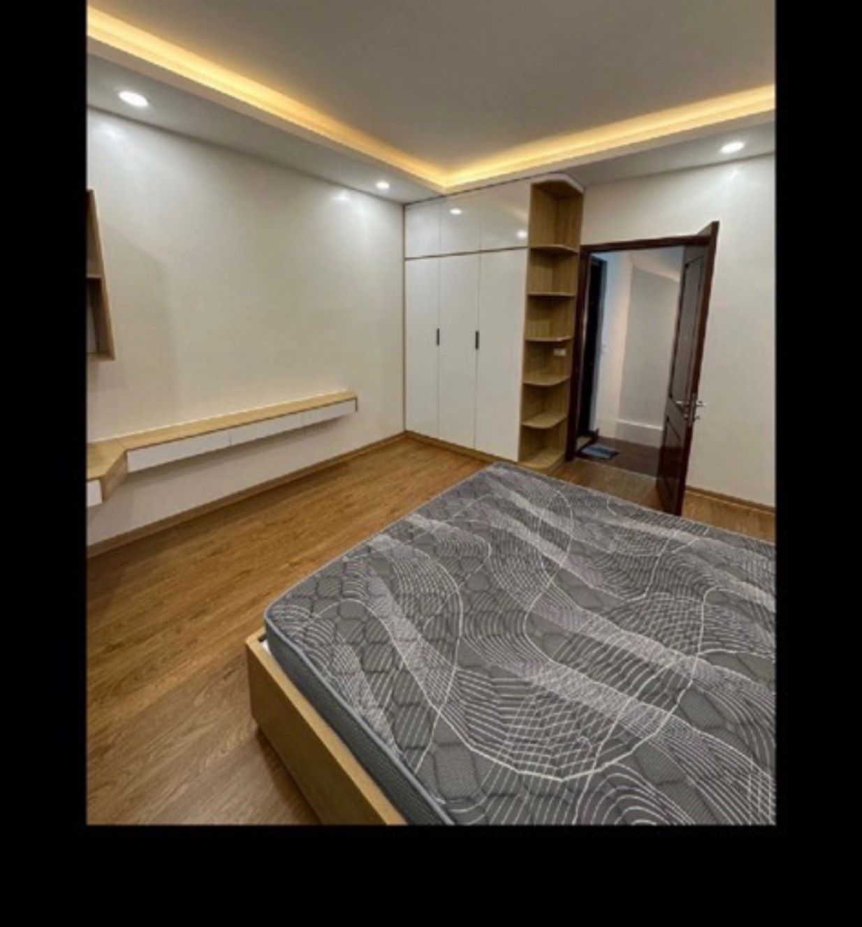 Cho thuê nhà ngõ 209 Đội Cấn - Ba Đình diện tích: 33m2*5t, 20 tr/ tháng