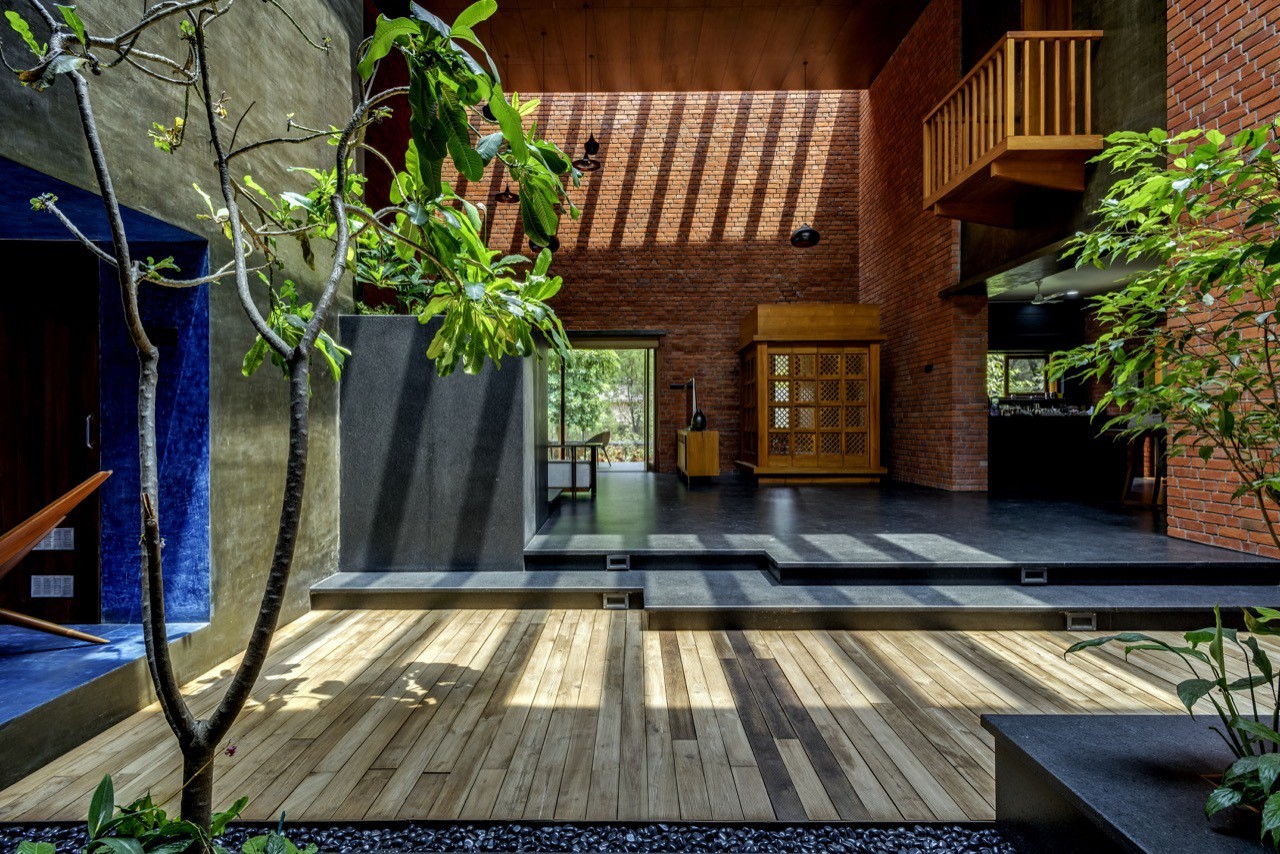 Thiết kế nhà phong cách hướng nội, nhà gạch mộc vẫn ngập tràn nắng gió2