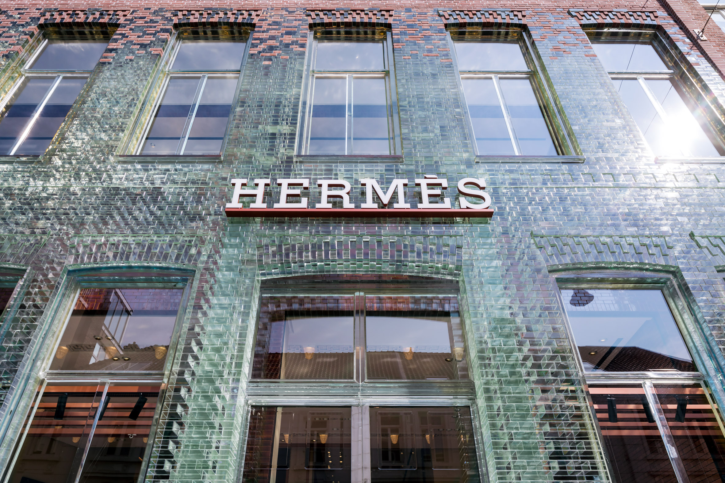 Hermès tiếp quản Crystal House của MVRDV tại Amsterdam2