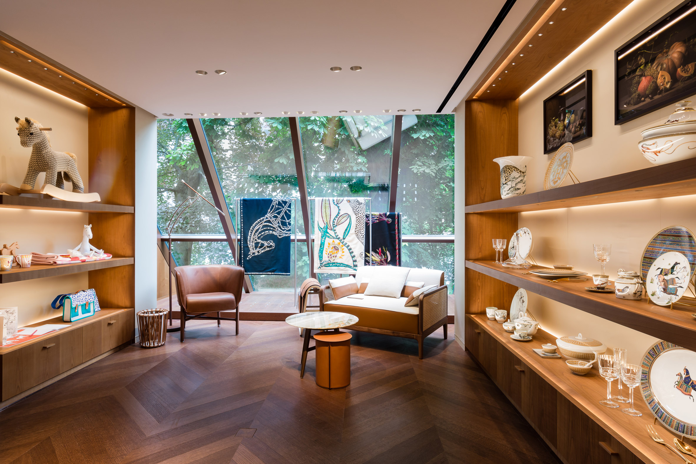 Hermès tiếp quản Crystal House của MVRDV tại Amsterdam6