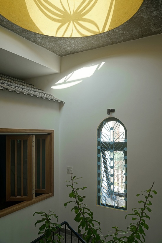 Nhà sáng bừng trên đất méo6