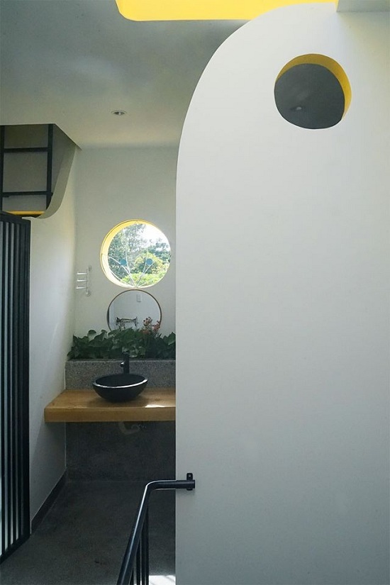 Nhà sáng bừng trên đất méo7