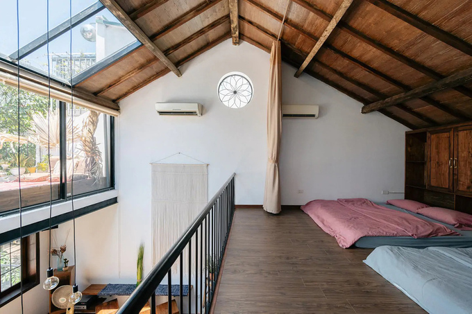 Nhà cổ hoang tàn đẹp như khách sạn sau sửa