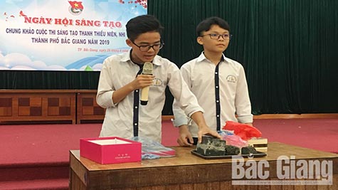 Bê tông được làm từ rác thải nhựa và túi ni lông
