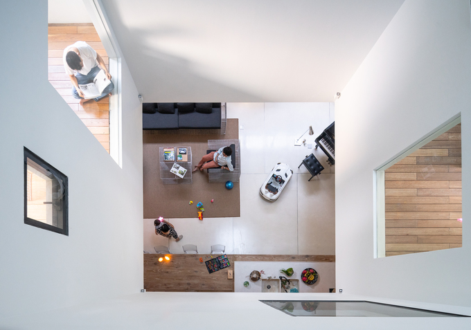 Nhà Sài Gòn trổ 10 mảnh vườn lơ lửng9