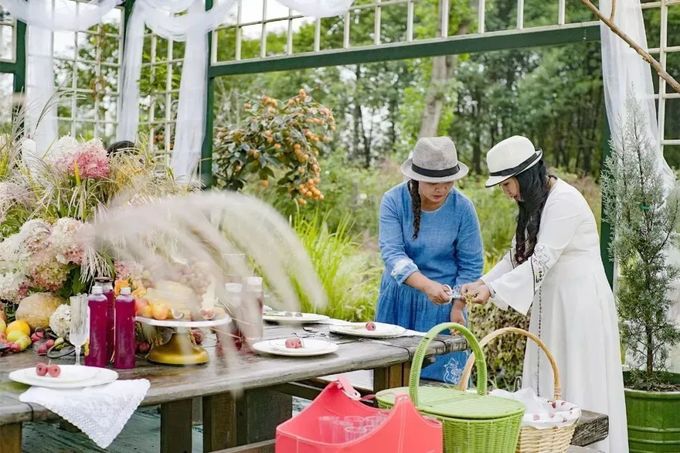 Vợ chồng bỏ việc quản lý cấp cao về làm 'vườn cổ tích'10