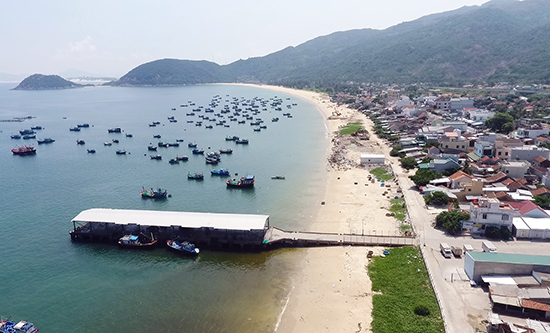 Một góc huyện Vạn Ninh, nơi được kỳ vọng trở thành Đặc khu kinh tế Bắc Vân Phong. Ảnh: Xuân Ngọc