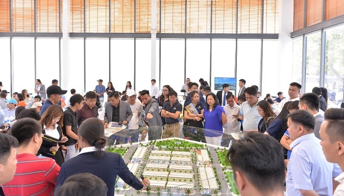 Danh Việt Group khai trương nhà điều hành dự án Icon Central4